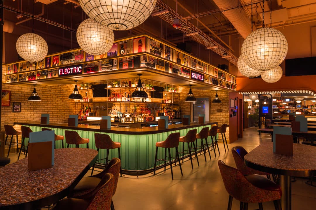 New Chicago Event Venue: Electric Shuffle Brings Tech-Enhanced Group Experiences to River North